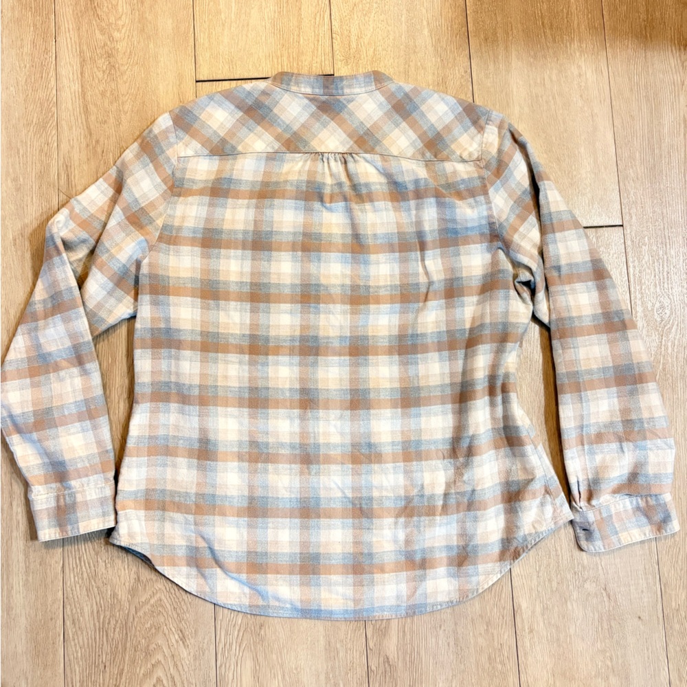 L.L.Bean Plaid Flannel Button Down Shirt Blue Tan Neutral Size M Cozy Fall - Picture 3 of 6